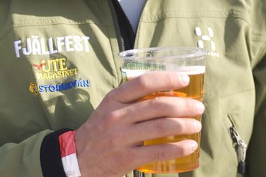 Solig fest på fjället